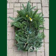 Lade das Bild in den Galerie-Viewer, Tannenzweige Nordmanntanne - 5 kg